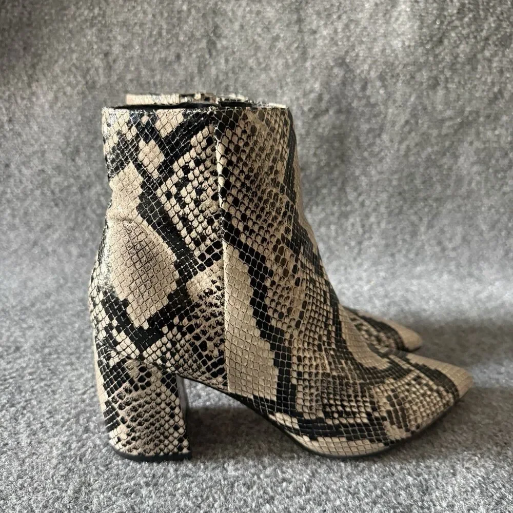 Marc Fisher Snakeskin Ankle Boots Pointed Toe Block Heel Boho Chic Booties 8.5 M